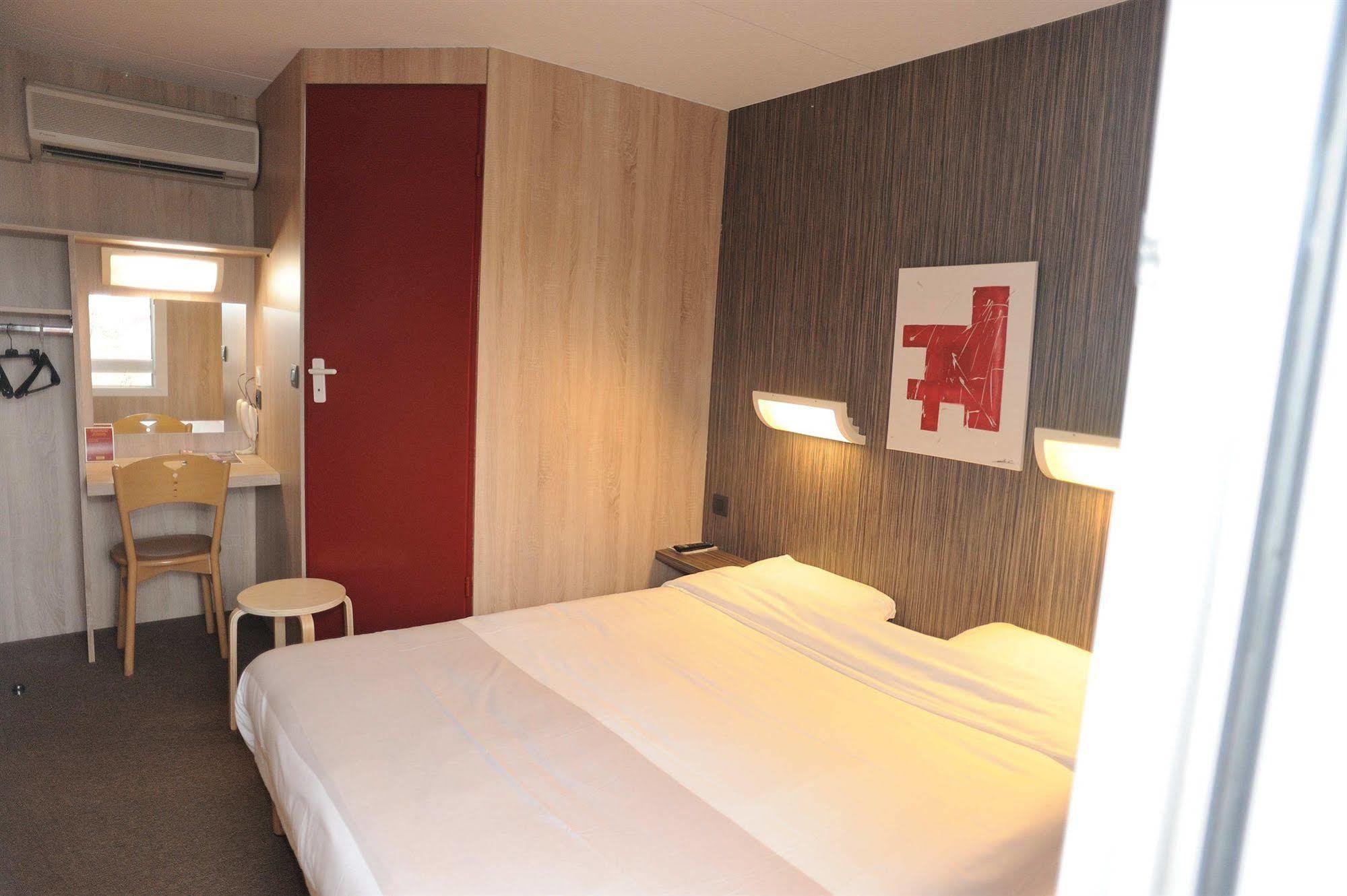 Hotel 4 Saisons Onet-le-Château Buitenkant foto